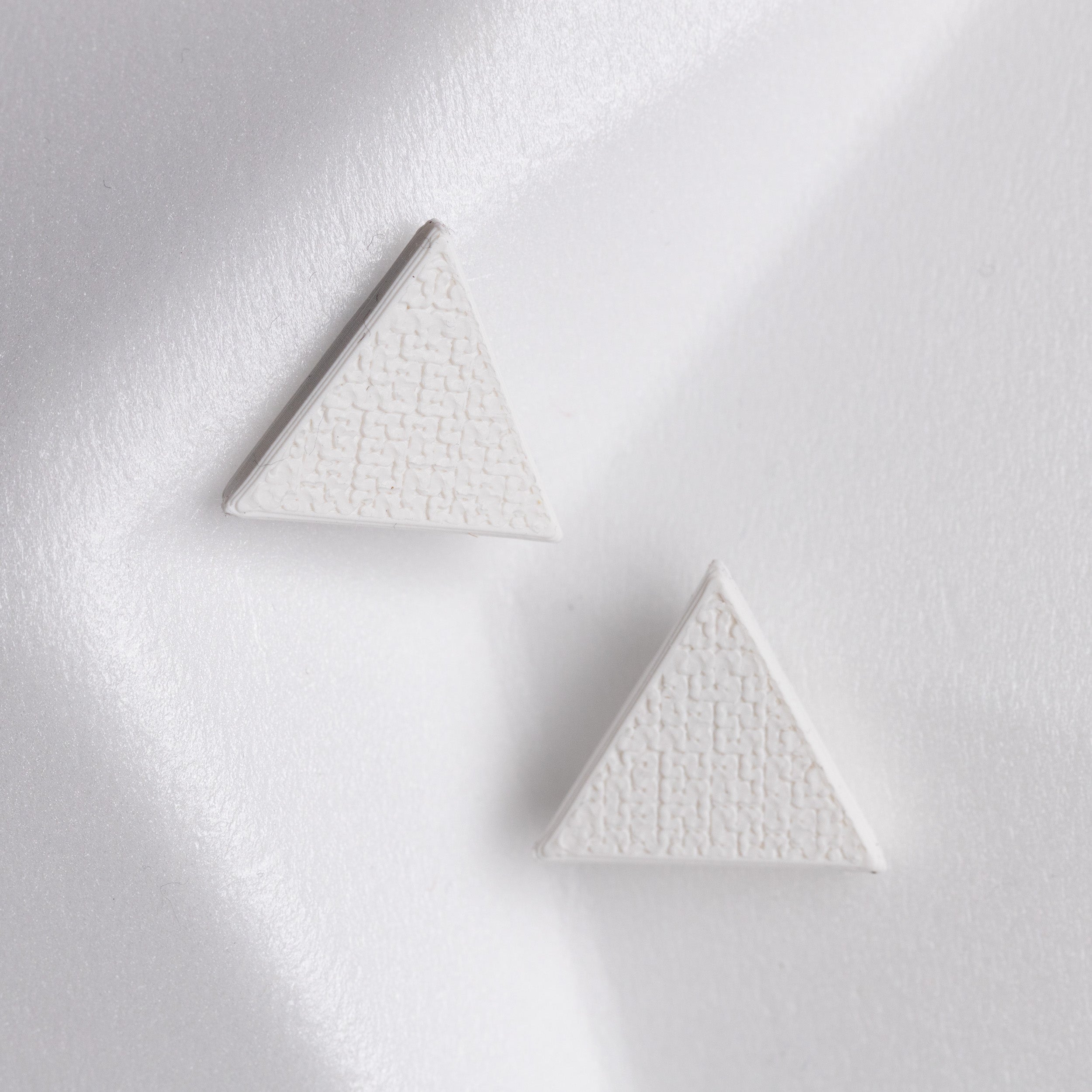 Auskari - Trīsstūris