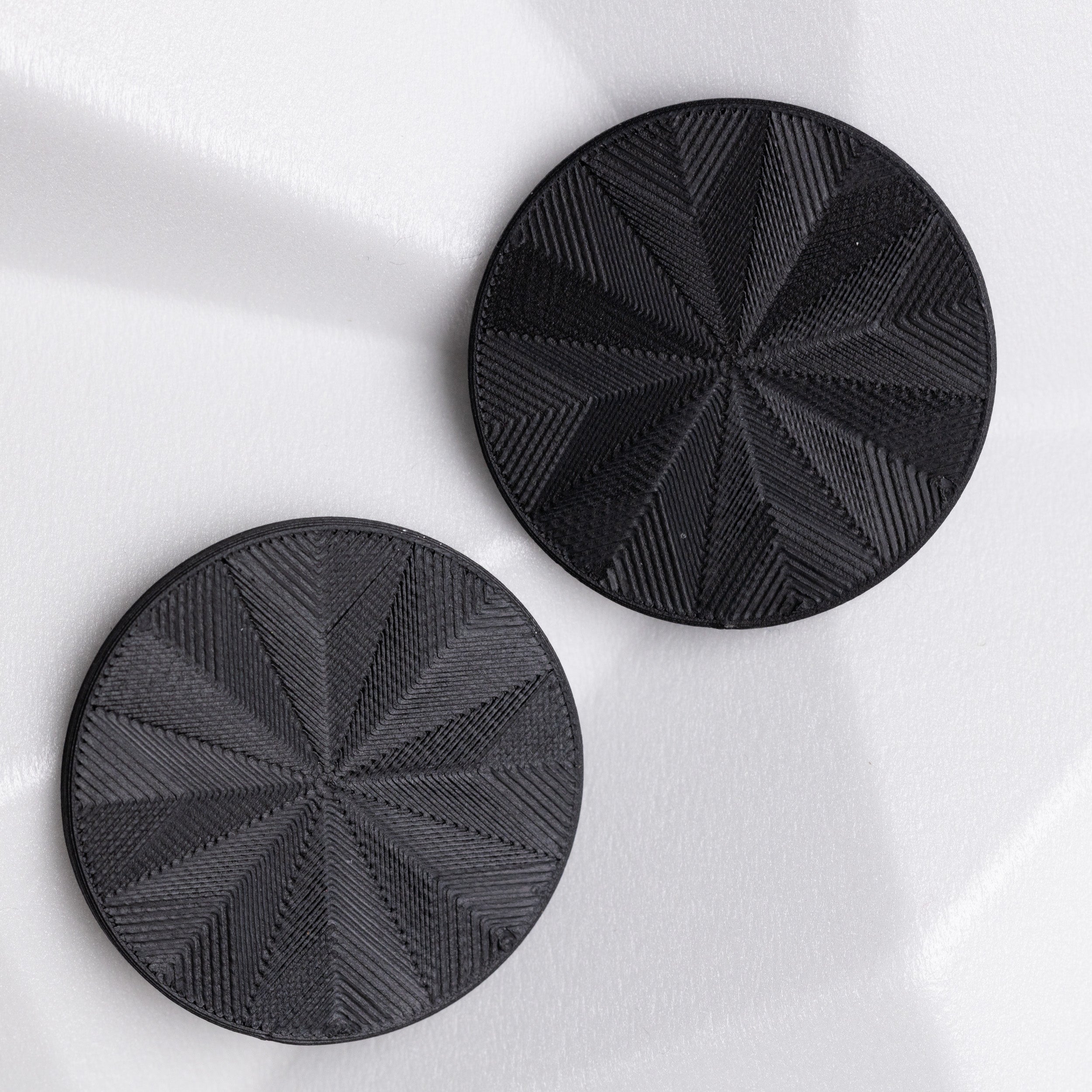 Auskari - pildītie apļi