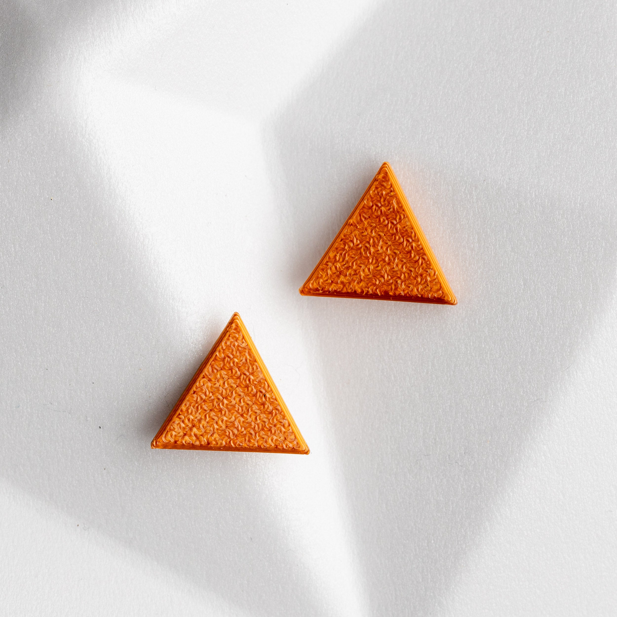 Auskari - Trīsstūris