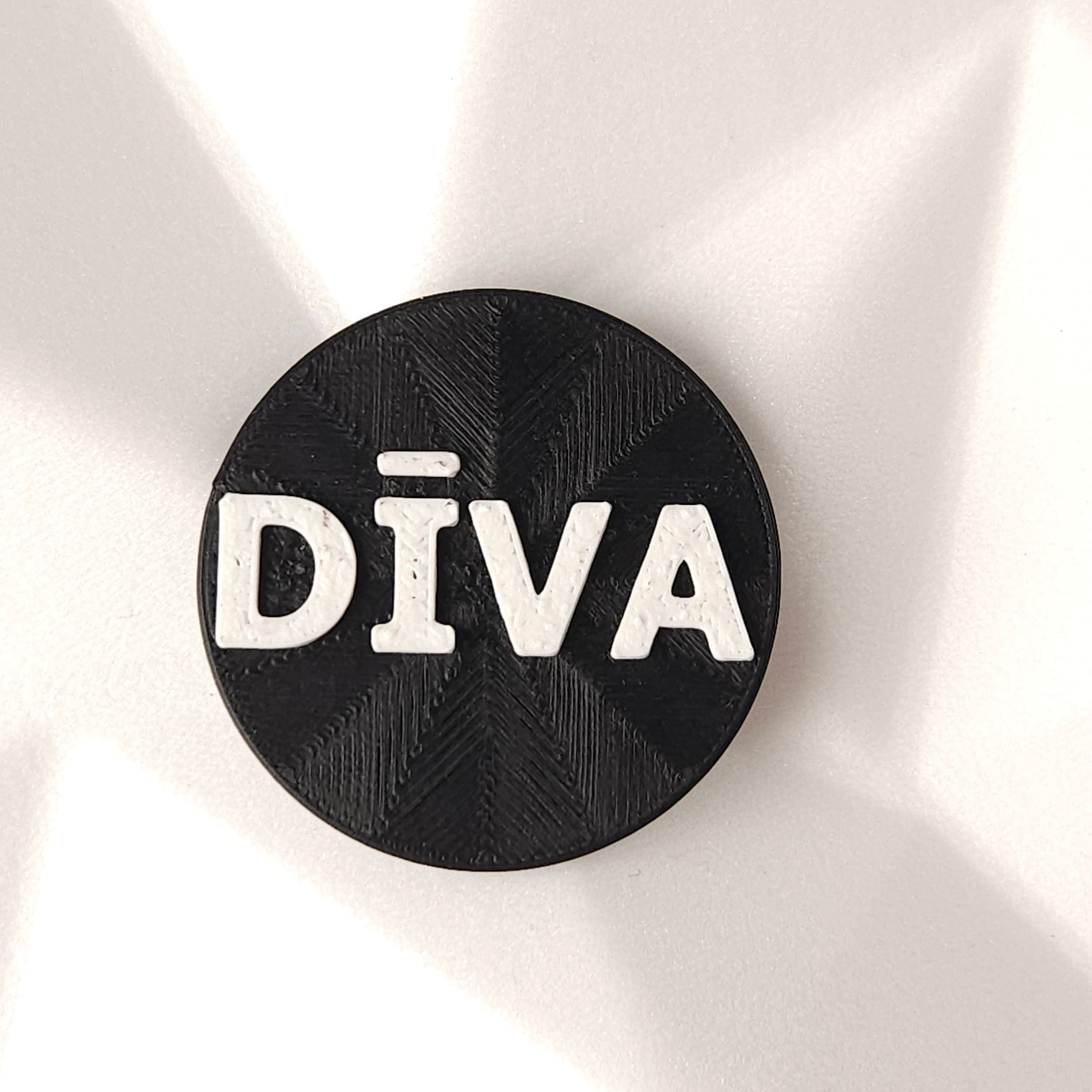 Teksti latviešu valodā. Pieklājīgi.