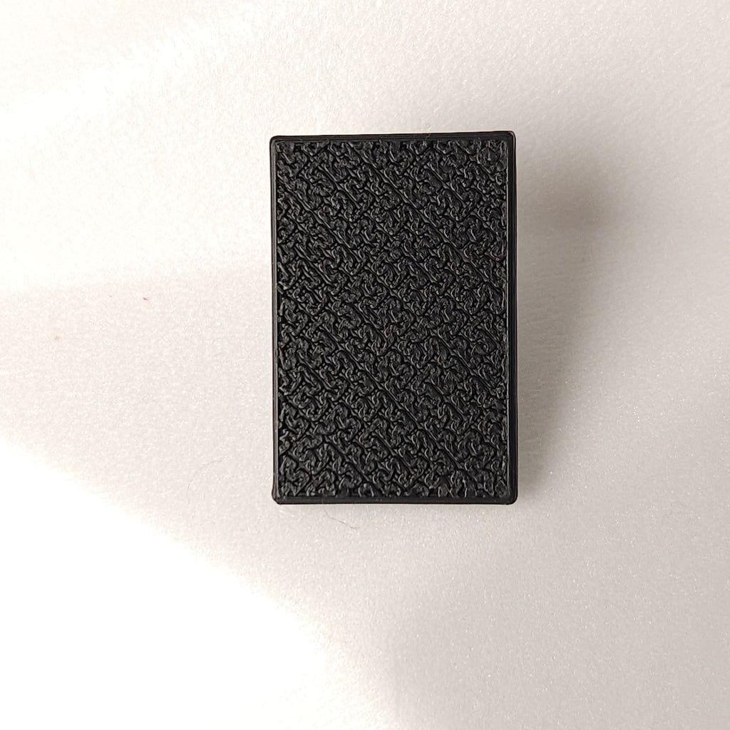 Teksti, simboli, akronīmi. Mazie auskari.