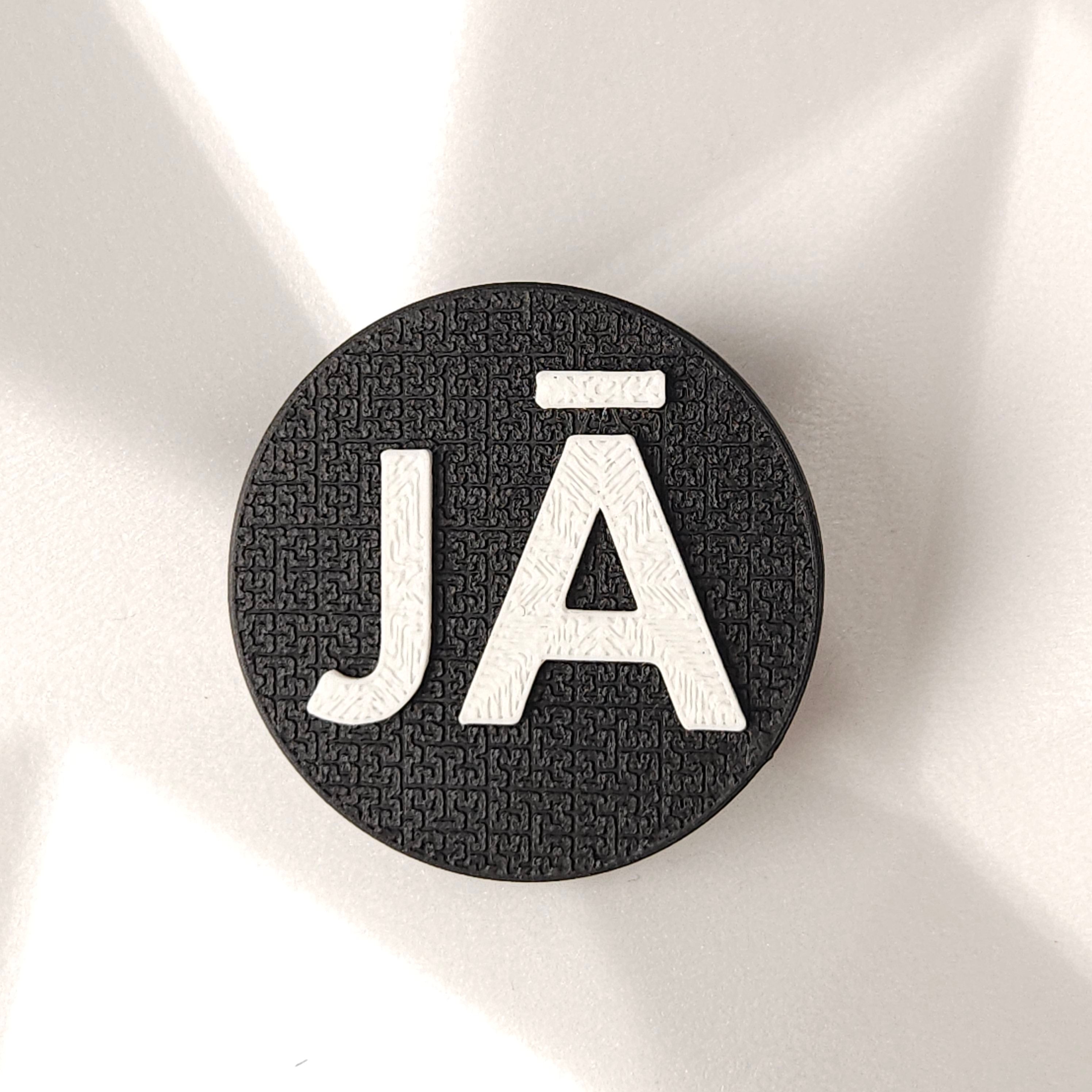 Teksti latviešu valodā. Pieklājīgi.