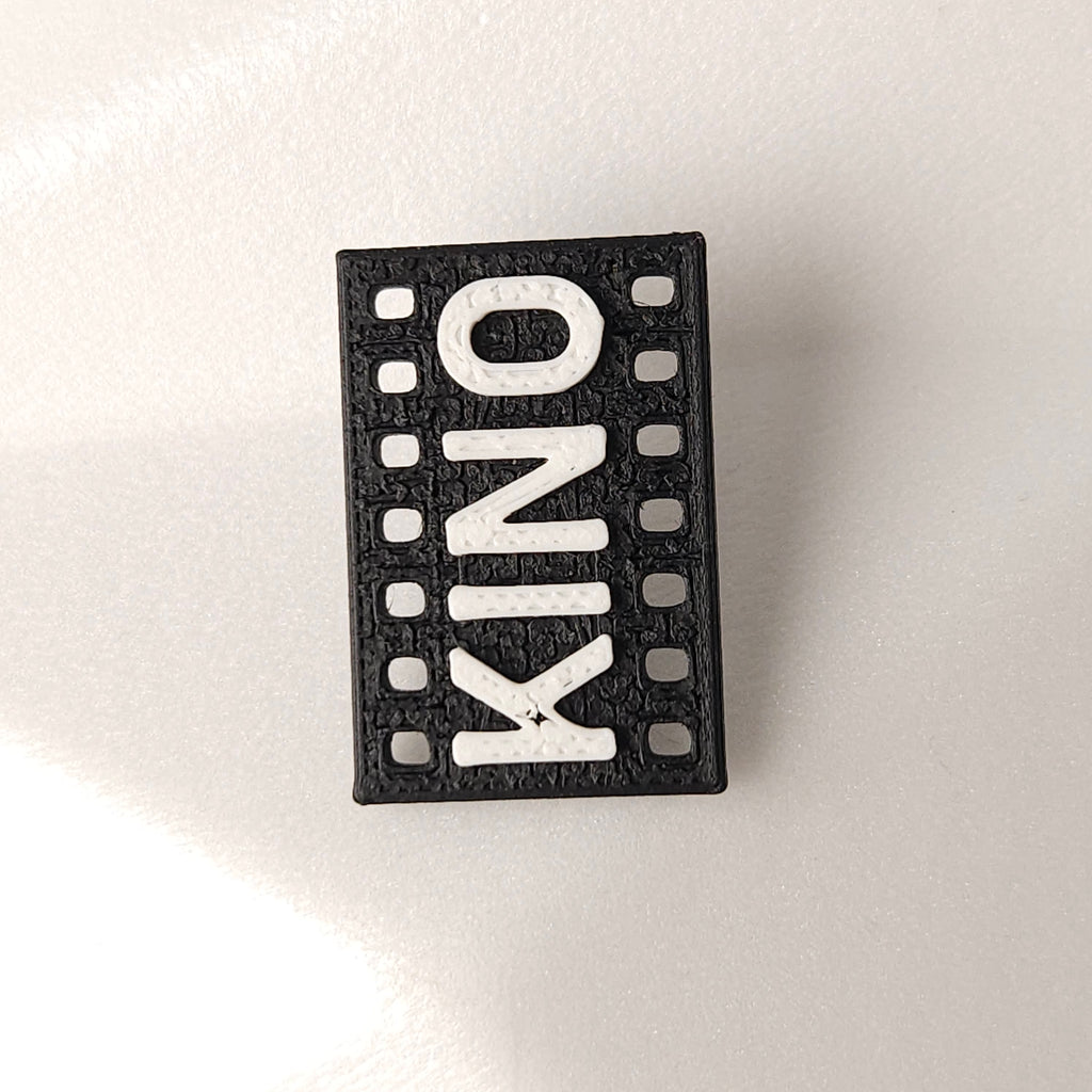 Teksti, simboli, akronīmi. Mazie auskari.