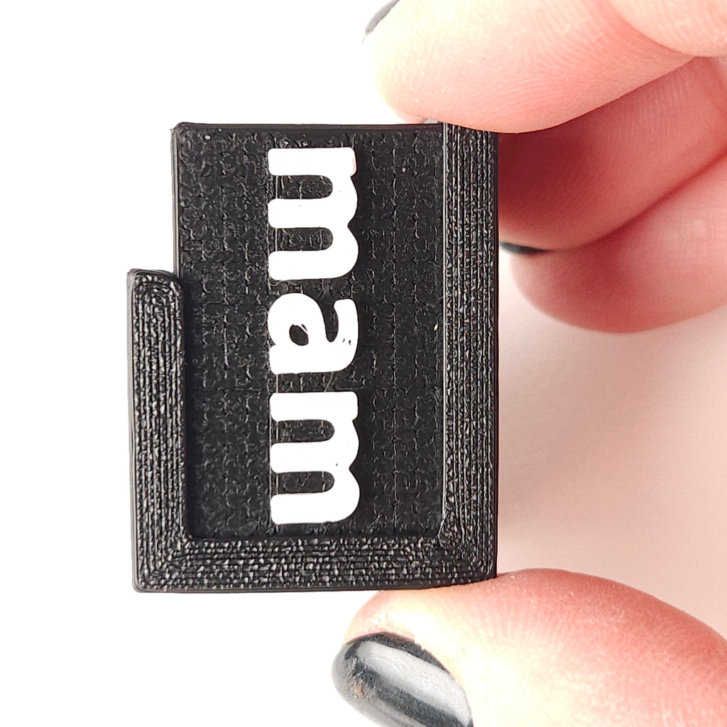 Teksti, simboli, akronīmi. Mazie auskari.