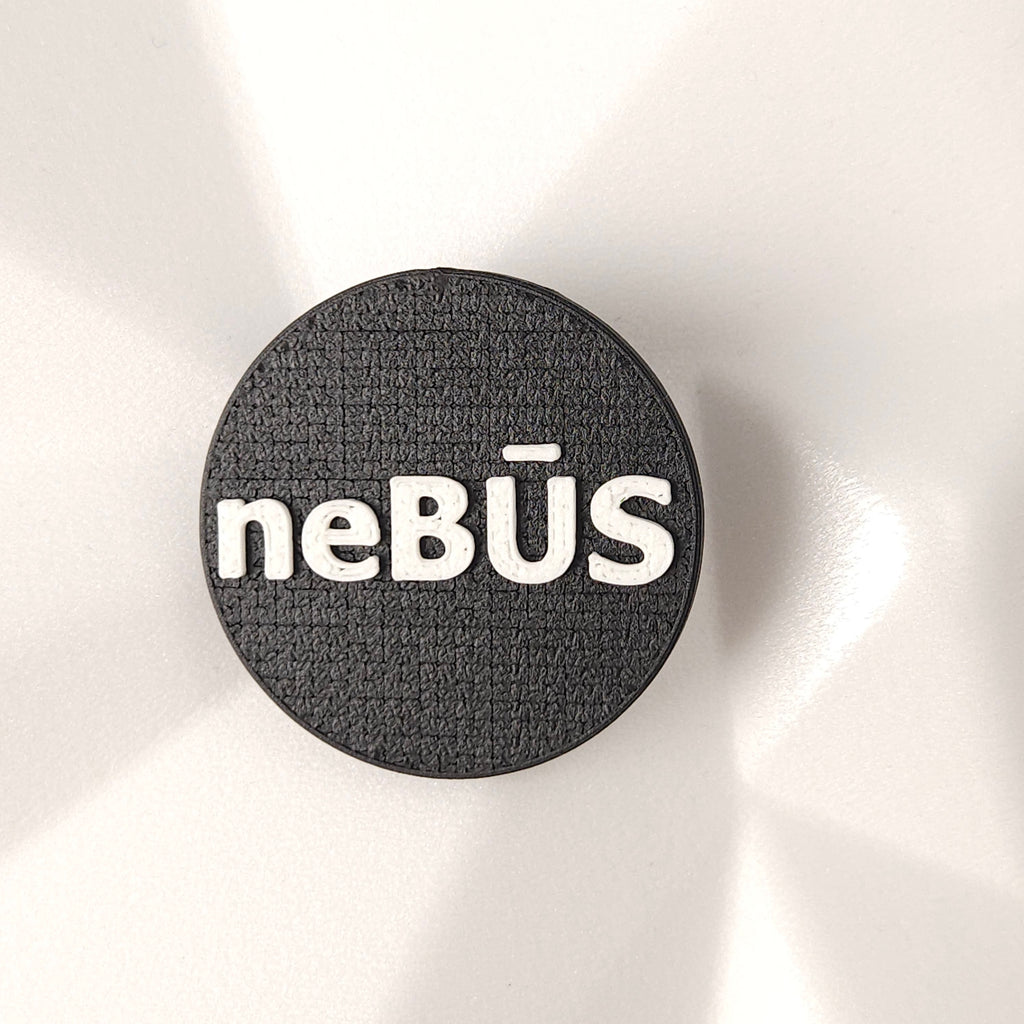 Teksti latviešu valodā. Pieklājīgi.