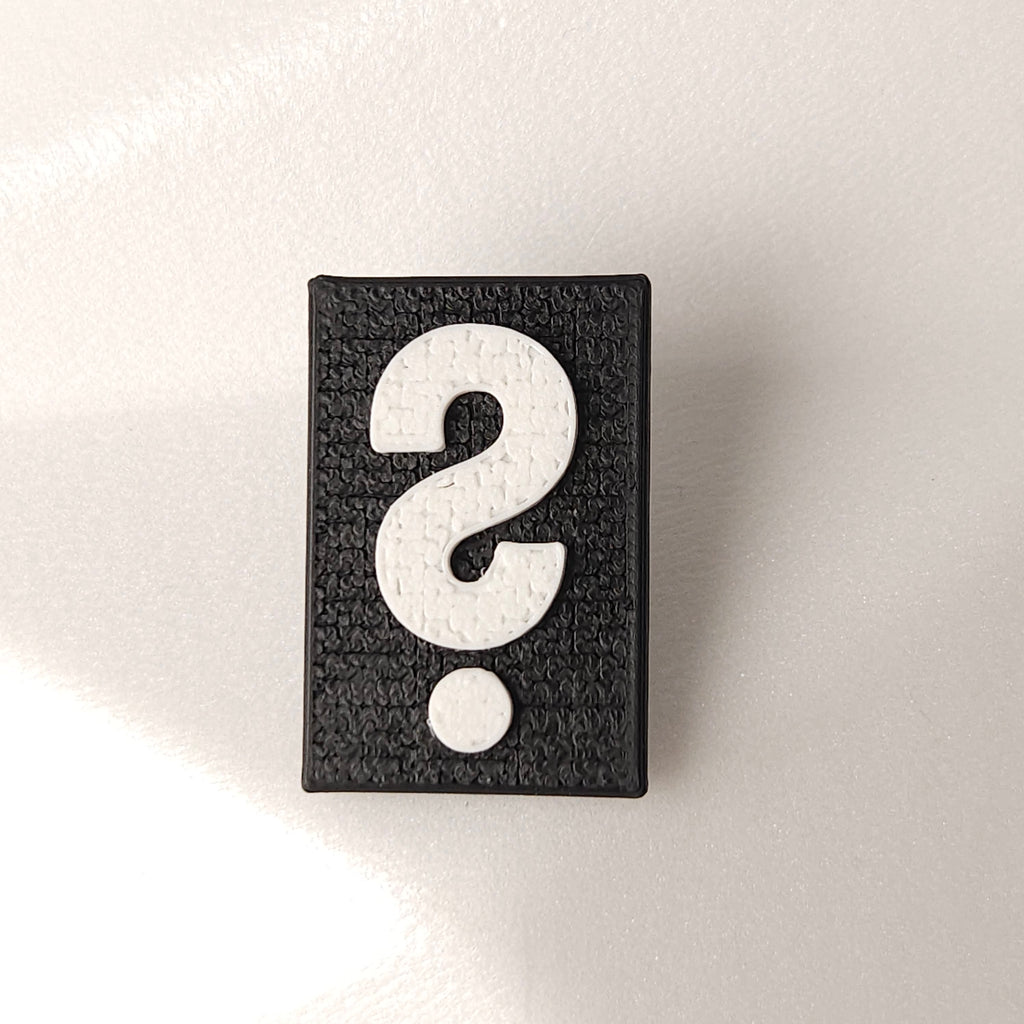 Teksti, simboli, akronīmi. Mazie auskari.