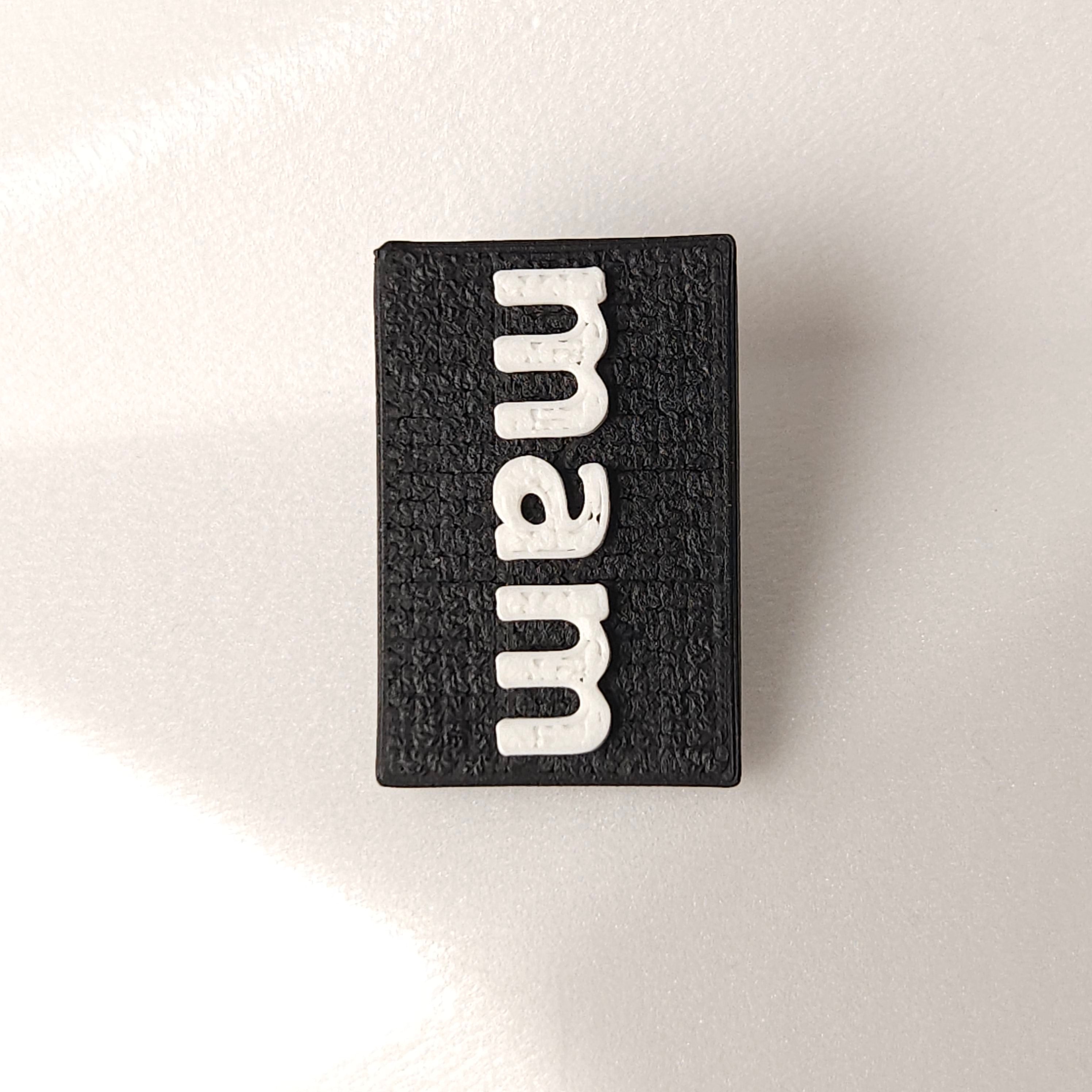 Teksti, simboli, akronīmi. Mazie auskari.